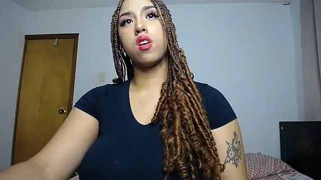 Snapshot of barbara_falcons chatting on December 17, 3:28 am barbara falcons online show from December 17, 3:28 am