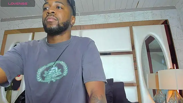 Drake Nassir4 online show from October 3, 4:48 pm