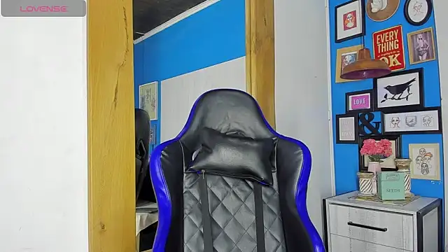 Drake Nassir4 online show from October 11, 9:13 pm