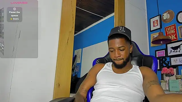 Drake Nassir4 online show from October 13, 9:15 pm