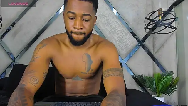 Drake Nassir4 online show from October 16, 5:58 pm