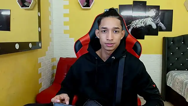 Snapshot of jose_sexycumm chatting on September 28, 8:47 pm jose sexycumm online show from September 28, 8:47 pm