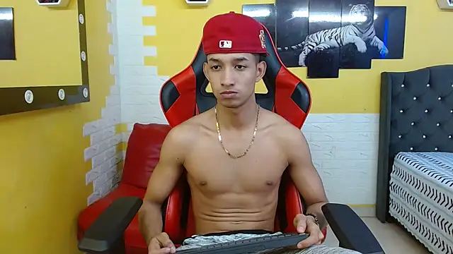 Snapshot of jose_sexycumm chatting on October 28, 8:55 pm jose sexycumm online show from October 28, 8:55 pm