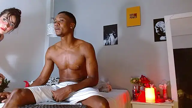 Snapshot of Kimandyuk chatting on December 5, 10:12 pm Kimandyuk online show from December 5, 10:12 pm