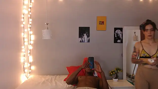 Snapshot of Kimandyuk chatting on January 5, 1:35 am Kimandyuk online show from January 5, 1:35 am