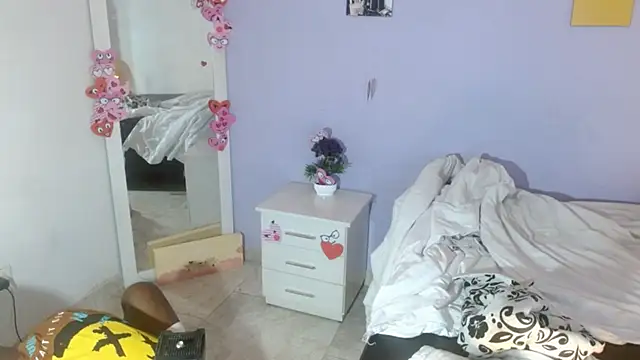 Snapshot of Kimandyuk chatting on February 16, 2:42 am Kimandyuk online show from February 16, 2:42 am