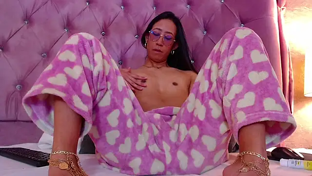 GabyPetit online show from January 11, 4:03 pm
