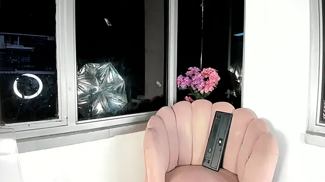 Snapshot of Megan_Lim chatting on January 11, 10:29 am Megan Lim online show from January 11, 10:29 am