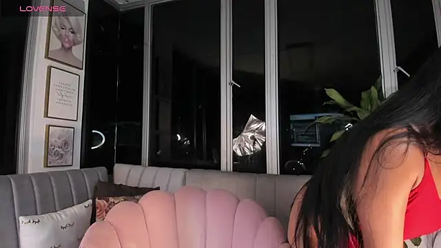 Snapshot of Megan_Lim chatting on March 1, 10:24 am Megan Lim online show from March 1, 10:24 am