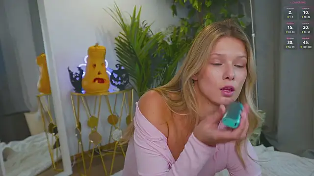  Katie Dierse online show from October 30, 2:18 pm