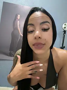 Snapshot of Elamesmamorena chatting on May 18, 10:15 pm Elamesmamorena online show from May 18, 10:15 pm