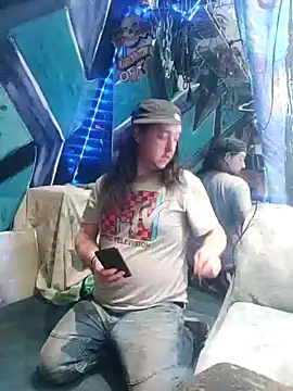 Snapshot of Boo-boo_kittyfux chatting on February 17, 3:29 pm Boo-boo kittyfux online show from February 17, 3:29 pm