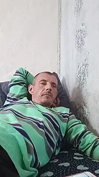 Snapshot of MachoXRallph chatting on October 25, 12:13 pm MachoXRallph online show from October 25, 12:13 pm