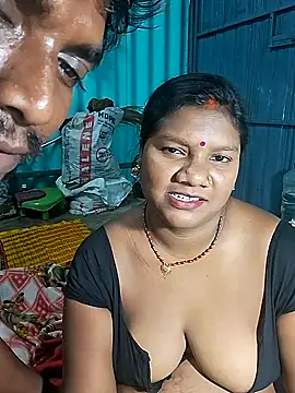 Snapshot of pujavinod chatting on February 8, 8:42 pm pujavinod online show from February 8, 8:42 pm