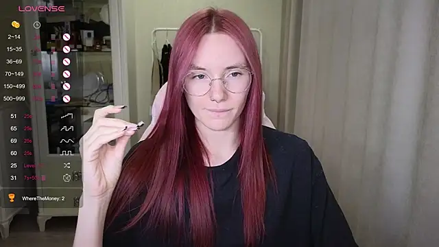 littlevildevil online show from September 27, 11:04 am