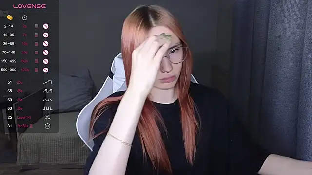 Snapshot of littlevildevil chatting on November 23, 10:59 am littlevildevil online show from November 23, 10:59 am