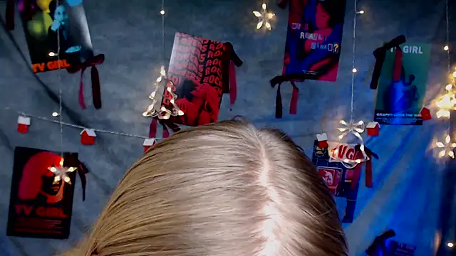 MademoiselleCl online show from January 7, 1:24 pm