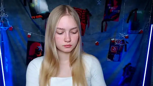 MademoiselleCl online show from January 15, 1:37 pm