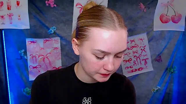 MademoiselleCl online show from March 9, 1:04 pm