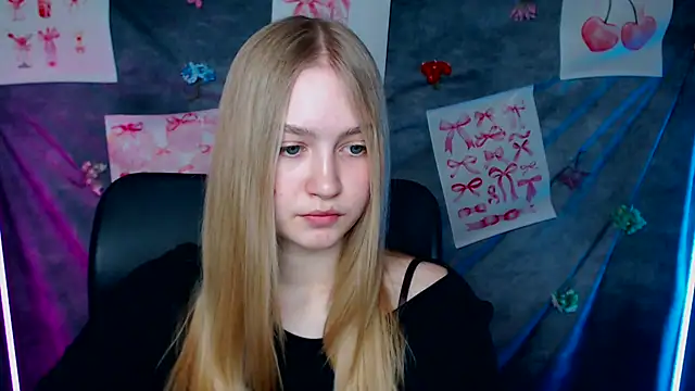 MademoiselleCl online show from March 31, 6:36 am