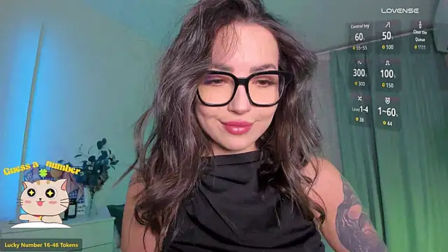 Snapshot of Oh_My_Dianee chatting on February 11, 7:24 am Oh My Dianee online show from February 11, 7:24 am