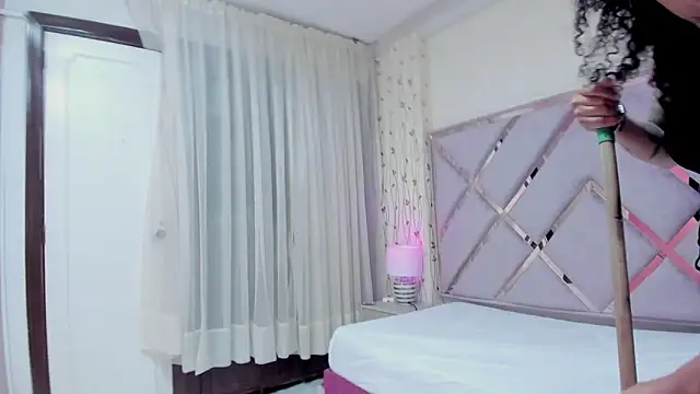  lanna jhonson  online show from December 19, 1:07 am