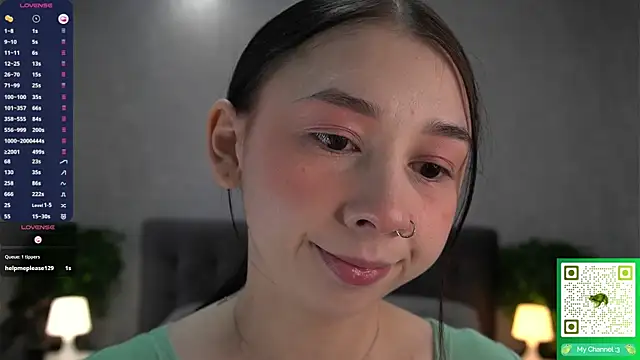 Snapshot of AislyEmbury chatting on February 8, 4:49 am AislyEmbury online show from February 8, 4:49 am