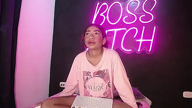 Anais  cooper  online show from December 1, 6:30 pm