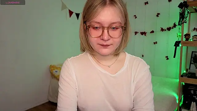 leazy peazy online show from May 2, 5:12 am