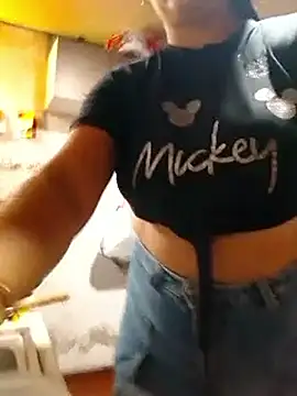 Snapshot of lupita_2023 chatting on February 3, 4:34 pm lupita 2023 online show from February 3, 4:34 pm