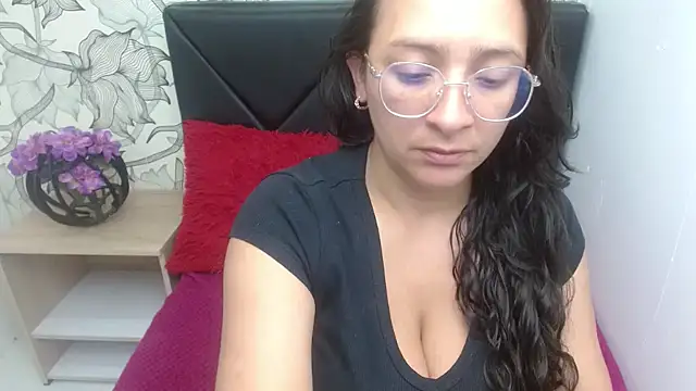 Snapshot of sarax_ximena chatting on March 5, 6:53 am sarax ximena online show from March 5, 6:53 am