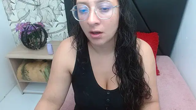 sarax ximena online show from May 15, 5:47 am