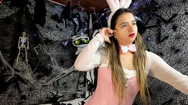 Snapshot of julietta___jackson chatting on October 25, 1:29 pm julietta jackson online show from October 25, 1:29 pm