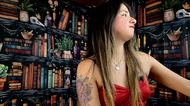 Snapshot of julietta___jackson chatting on February 14, 9:22 pm julietta jackson online show from February 14, 9:22 pm