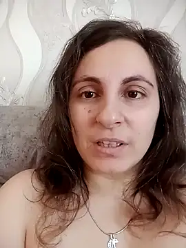 ShelaDiass online show from January 16, 5:11 am