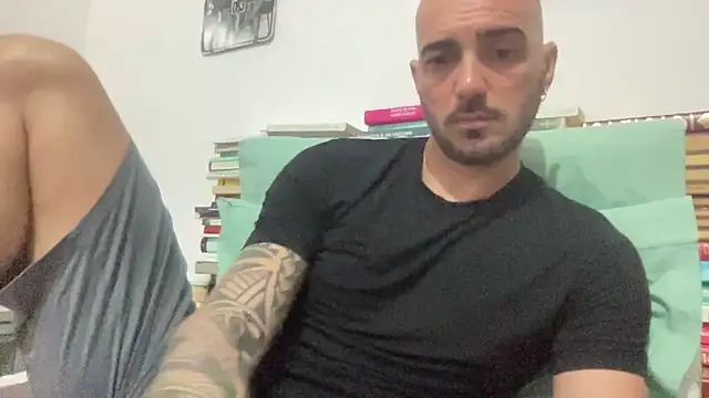 alessandromori91 online show from April 30, 8:57 pm