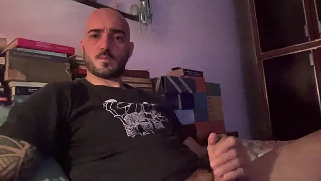 alessandromori91 online show from May 5, 9:12 pm