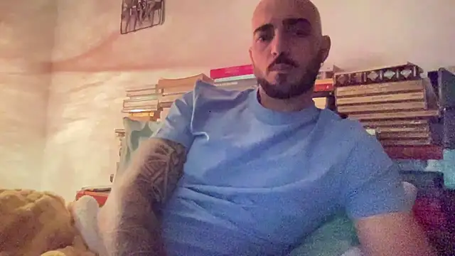 alessandromori91 online show from May 6, 8:14 pm