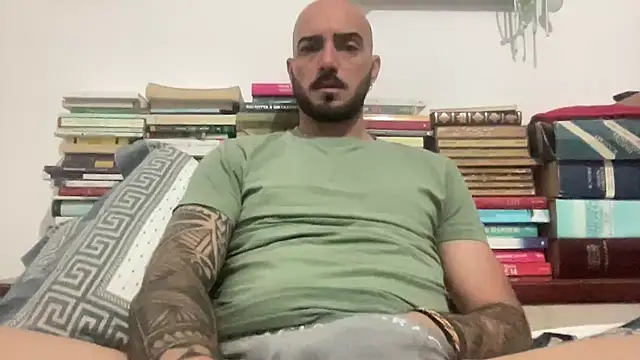 alessandromori91 online show from May 15, 10:17 pm