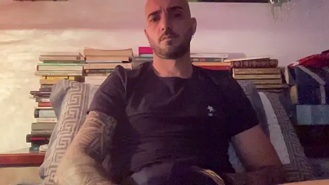 alessandromori91 online show from May 18, 9:09 pm