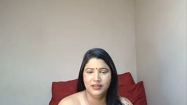 Snapshot of XIndianintimacy chatting on January 24, 7:07 pm XIndianintimacy online show from January 24, 7:07 pm
