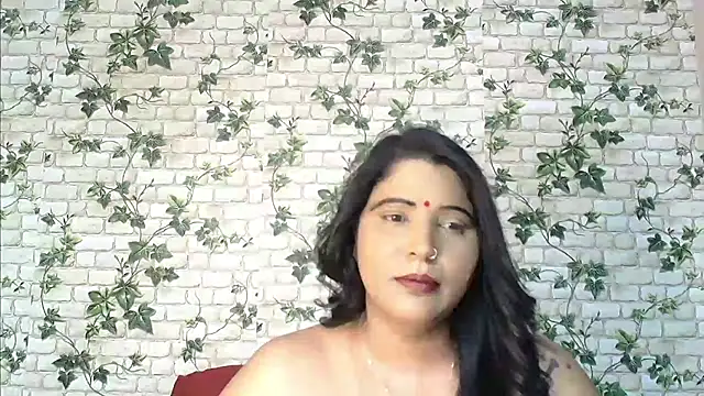 Snapshot of XIndianintimacy chatting on February 15, 11:03 pm XIndianintimacy online show from February 15, 11:03 pm
