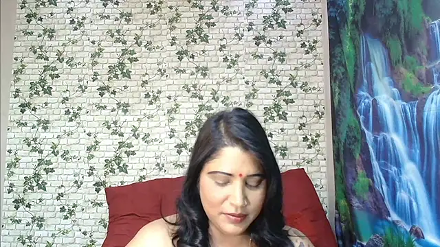 Snapshot of XIndianintimacy chatting on February 26, 5:39 pm XIndianintimacy online show from February 26, 5:39 pm