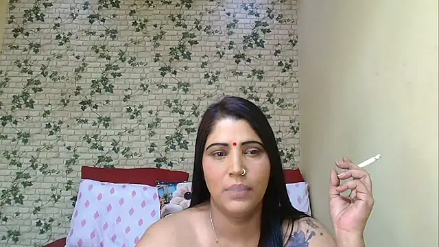 Snapshot of XIndianintimacy chatting on April 9, 8:25 pm XIndianintimacy online show from April 9, 8:25 pm