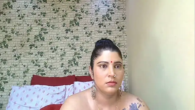 Snapshot of XIndianintimacy chatting on April 12, 7:30 pm XIndianintimacy online show from April 12, 7:30 pm