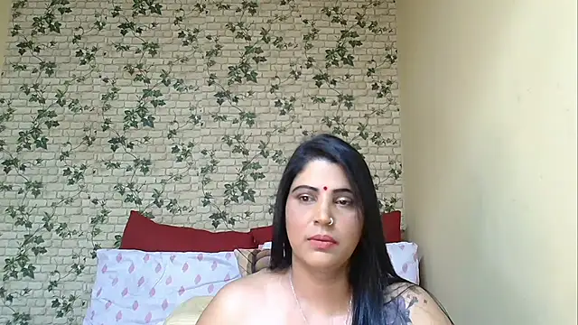 Snapshot of XIndianintimacy chatting on April 16, 7:25 pm XIndianintimacy online show from April 16, 7:25 pm