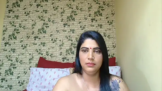 Snapshot of XIndianintimacy chatting on April 17, 5:10 am XIndianintimacy online show from April 17, 5:10 am