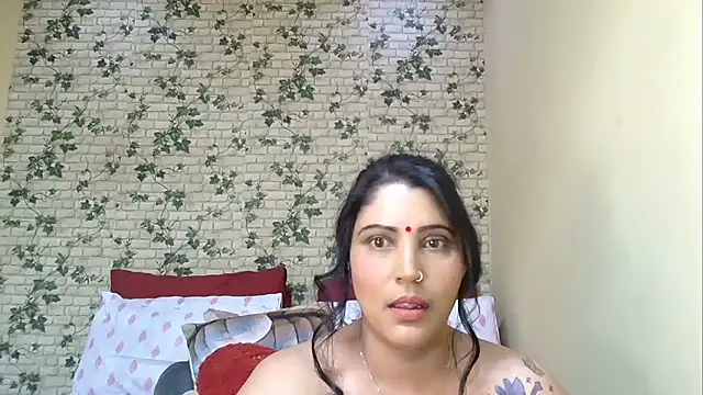 Snapshot of XIndianintimacy chatting on April 23, 8:11 pm XIndianintimacy online show from April 23, 8:11 pm