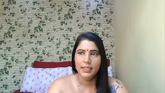 Snapshot of XIndianintimacy chatting on May 9, 7:08 pm XIndianintimacy online show from May 9, 7:08 pm