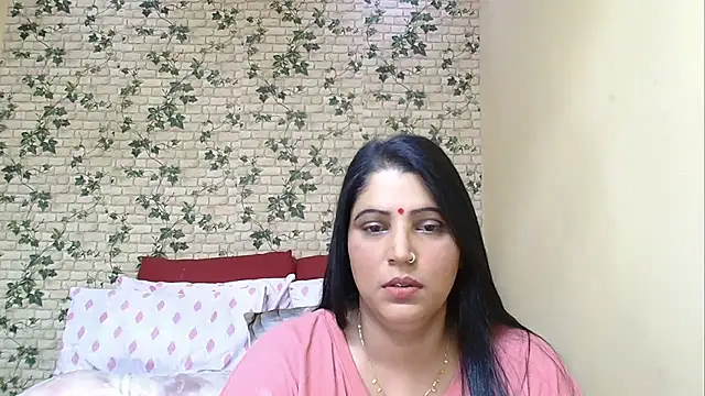Snapshot of XIndianintimacy chatting on May 17, 6:59 pm XIndianintimacy online show from May 17, 6:59 pm